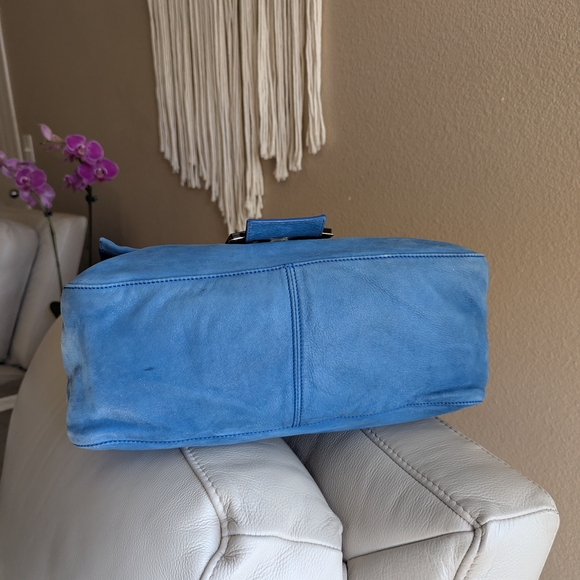 vintage Fendi Mama Forever shoulder bag in blue suede - Picture 6 of 15